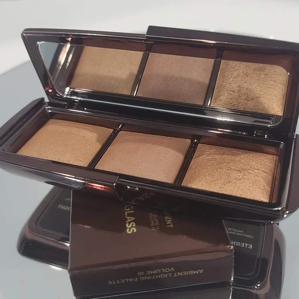 NIB ✅ HOURGLASS (VOLUME III) Ambient Lighting Palette Volume III ✨ BNIB